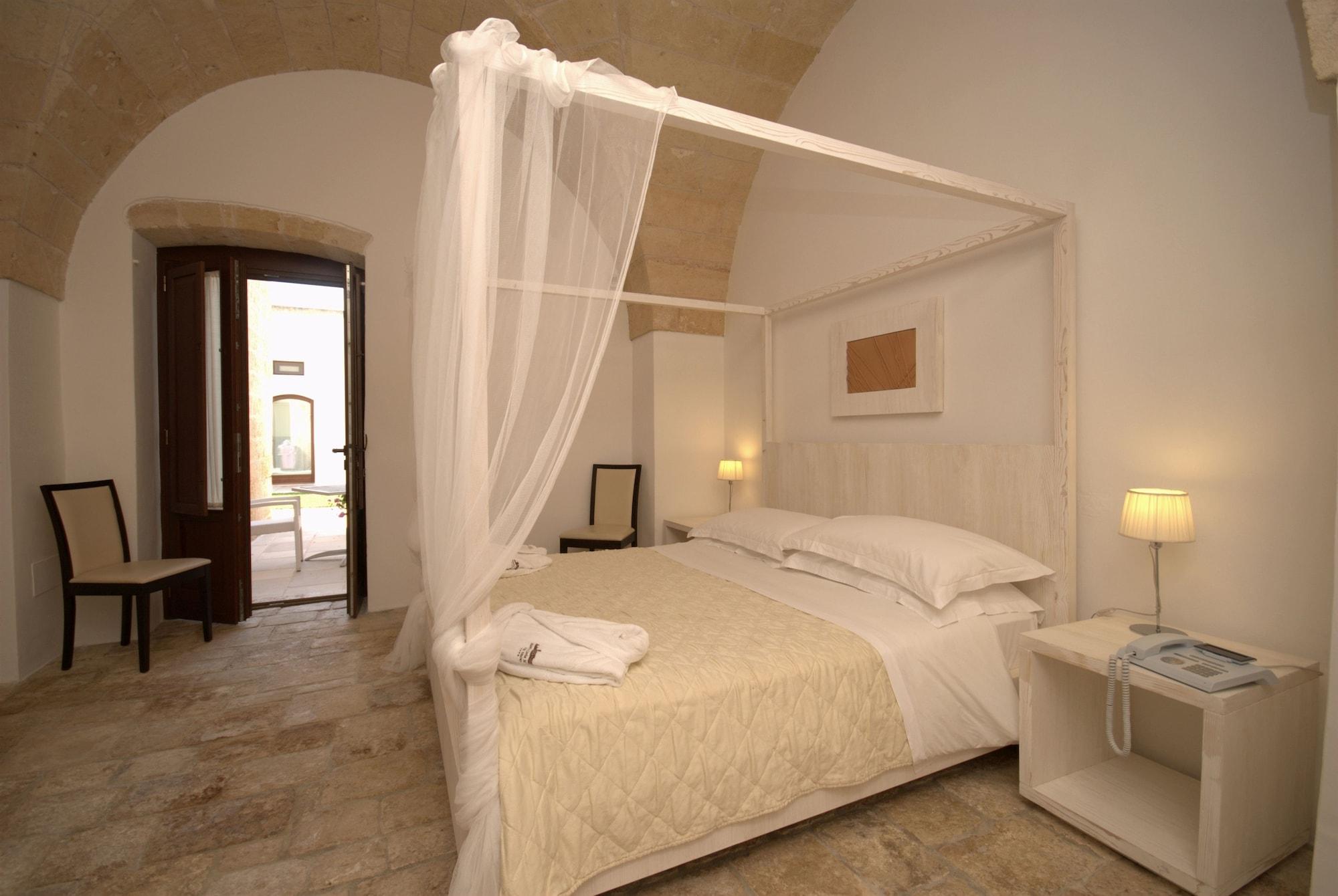 Masseria Corda Di Lana Hotel & Resort Torre Lapillo Eksteriør bilde